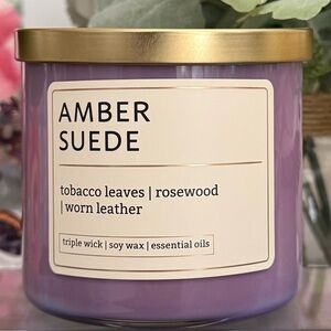 🆕🪷 DISTANT LANDS “AMBER SUEDE” 3-WICK CANDLE. SOY WAX. ESSENTIAL OILS. NEW!
